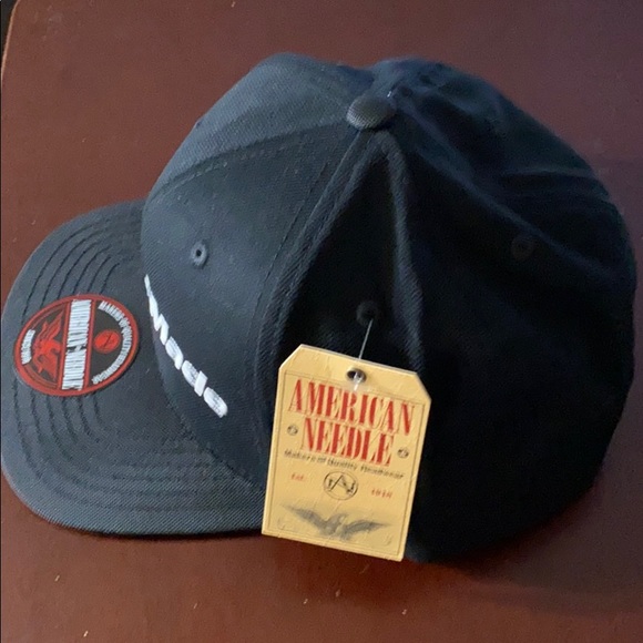 Taylormade FLAT BILL Hat - Picture 2 of 4